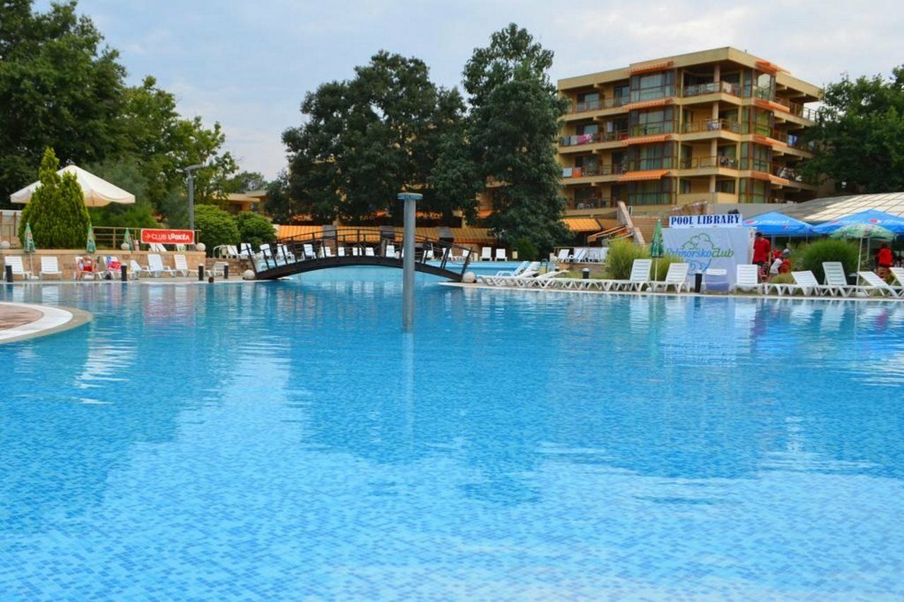 Les Magnolias Hotel Приморско Экстерьер фото